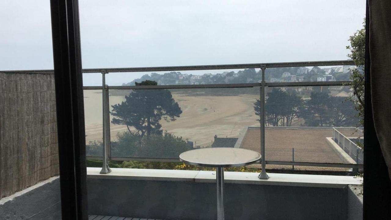 Apartment Apt 204, Vue Mer, Acces Plage Trestraou, Perros-Guirec